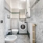 Duomo3'-skylight-idropool-private-cinema-freepark شقة