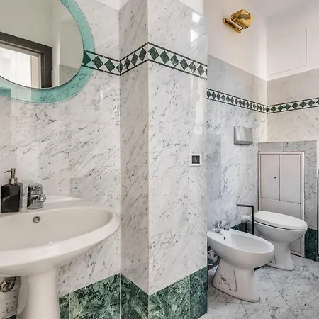 Duomo3'-skylight-idropool-private-cinema-freepark Appartement Milan
